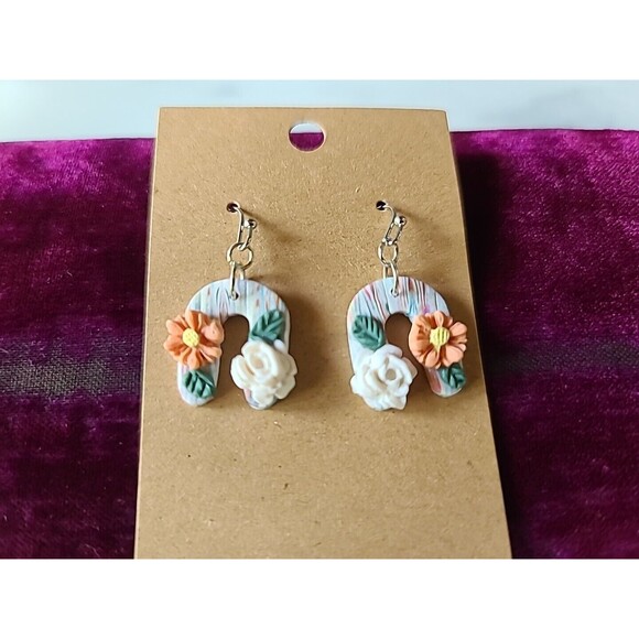 Polymer Clay Floral Dangling Earrings New - Picture 1 of 10